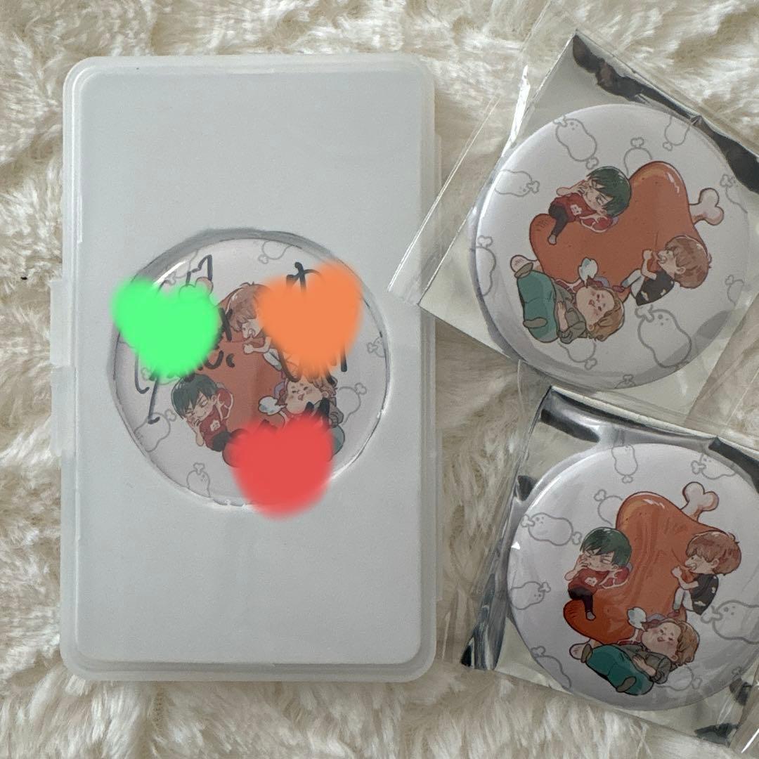 直筆サイン入り】肉チョモランマ 缶バッジ - メルカリ