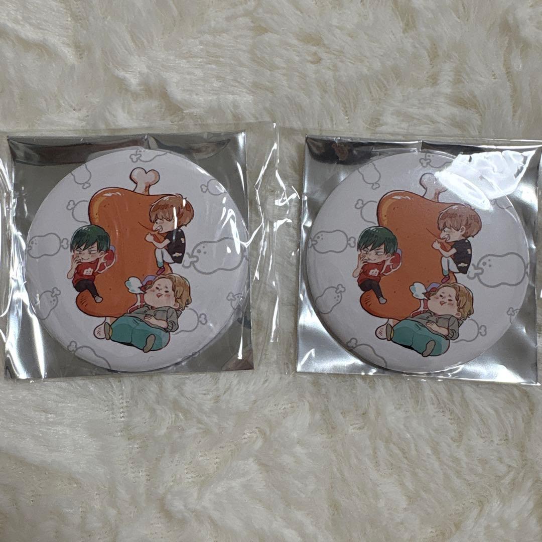 直筆サイン入り】肉チョモランマ 缶バッジ - メルカリ