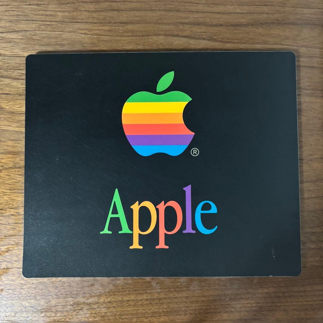 Apple 旧ロゴ カラフルロゴ マウスパッド - メルカリ