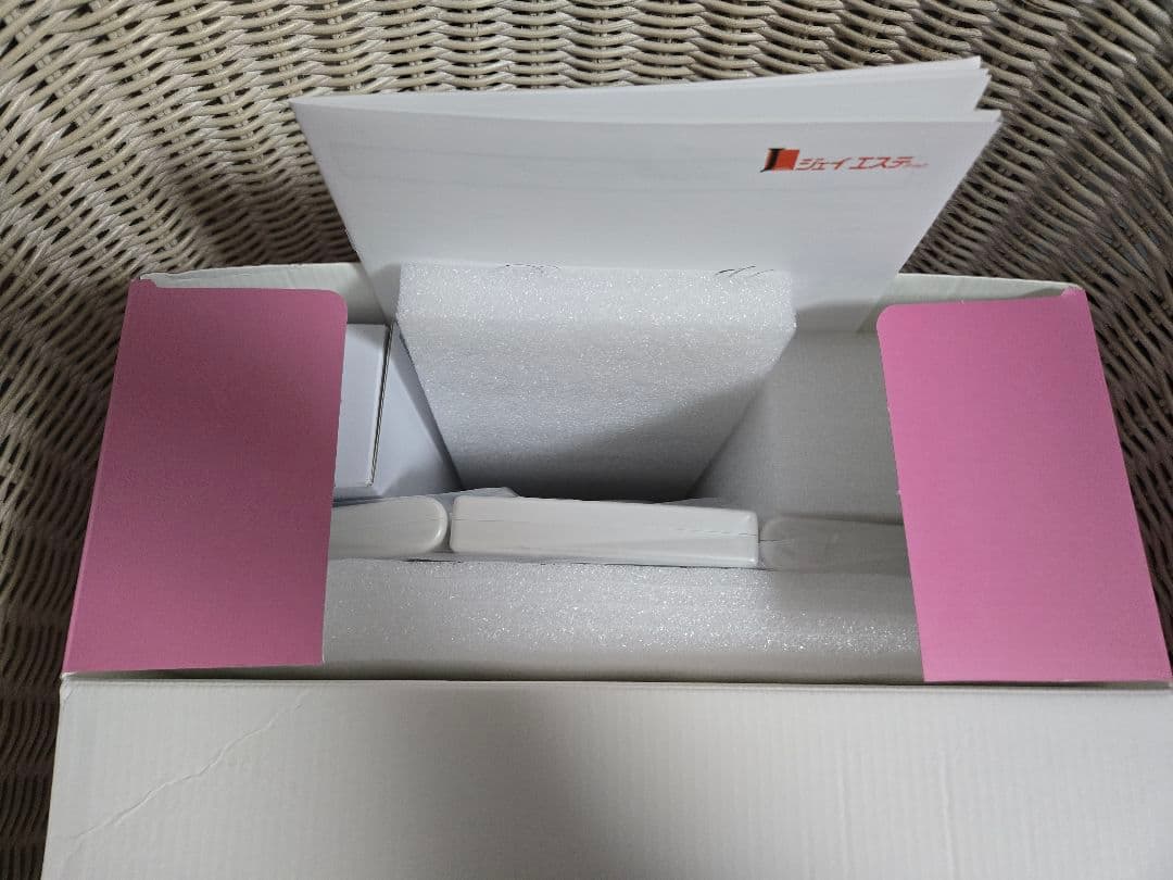 新品 定価91300円 プレミアムJ6 アグレックス 光エステ LED美顔器