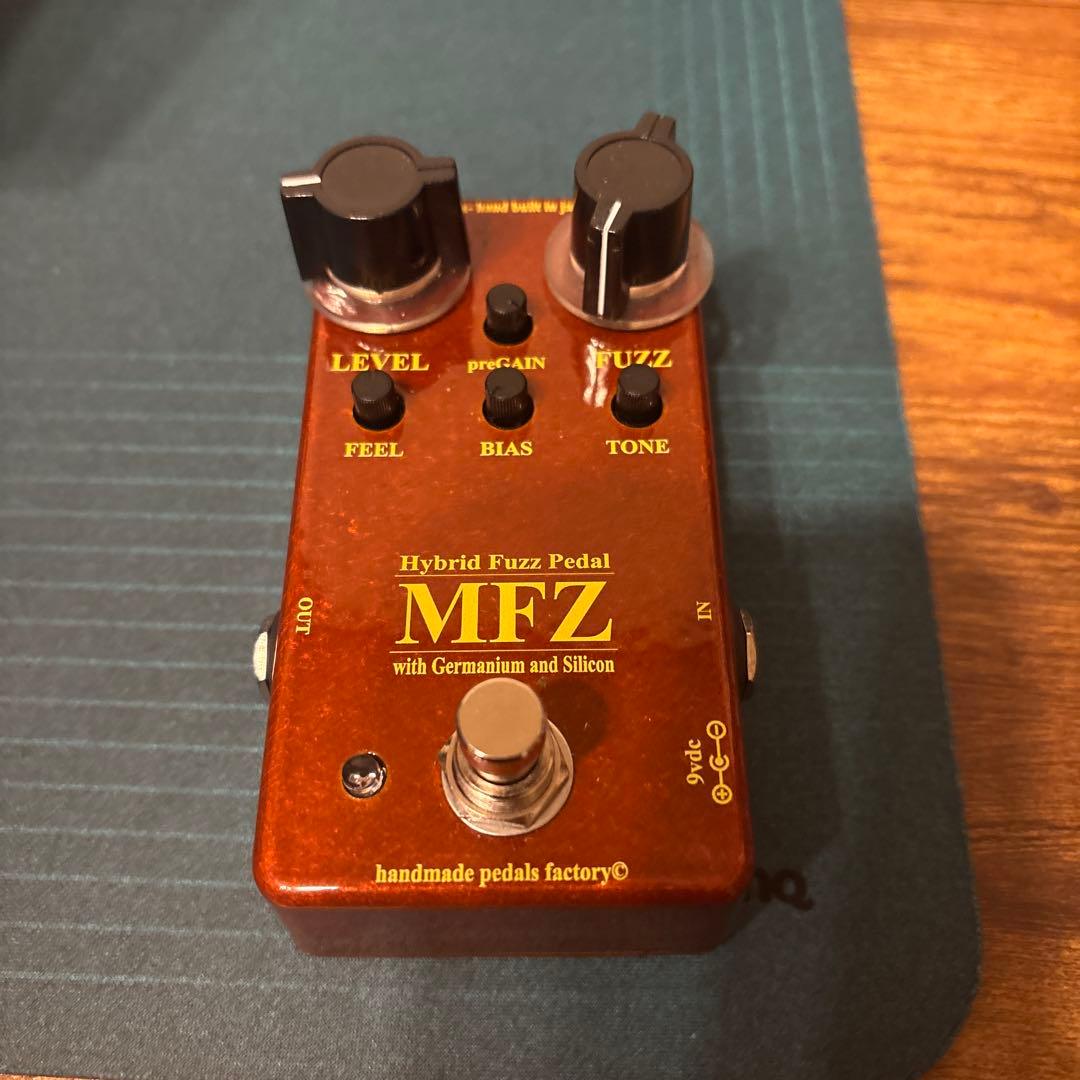 Myriad Fuzz クローンペダル preGain搭載