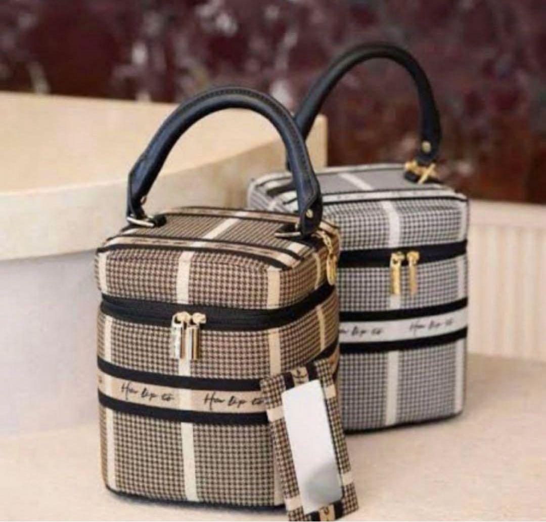 Herlipto Jacquard Vanity Bag ゴールド - メルカリ