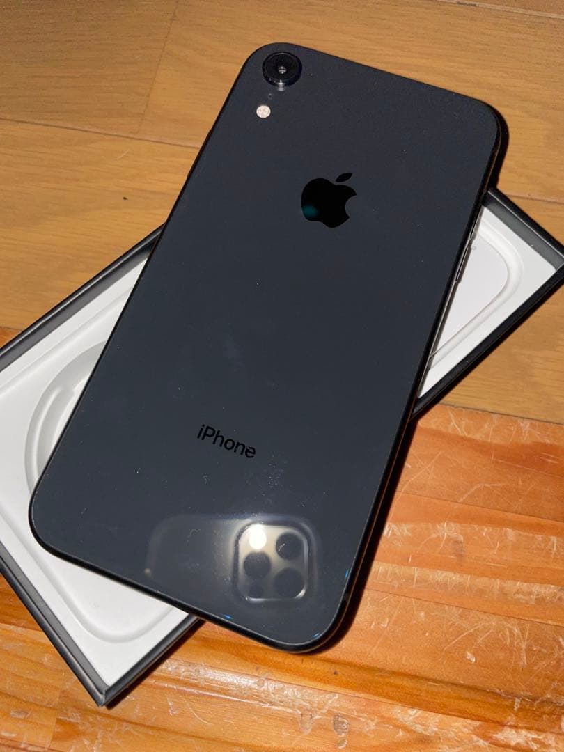 Apple iPhone XR ブラック 本体 Amazon.com: Apple iPhone XR, Fully Unlocked, 64 GB - Black