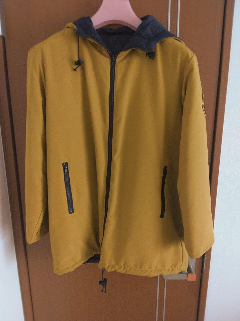 希少品】名探偵コナン 劇場版 瞳の中の暗殺者 スタッフパーカー