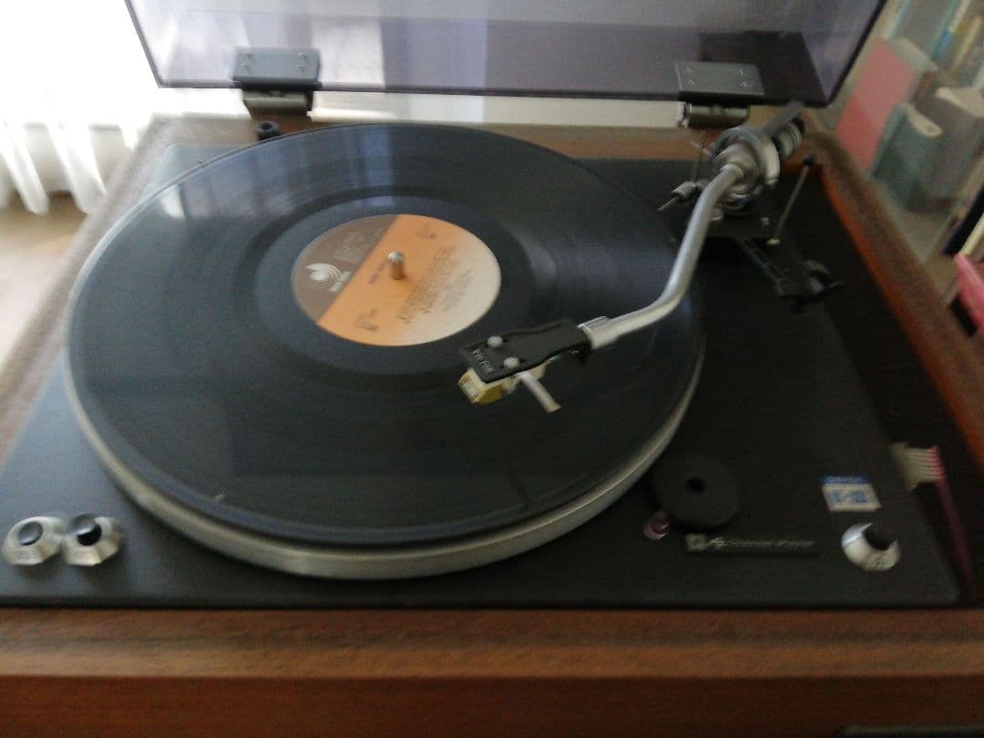 ビクタ-レコードプレーヤー(SRP−B33M) 動作品ビクター SRP-B33M レコードプレイヤー ベルトドライブ 60Hz用