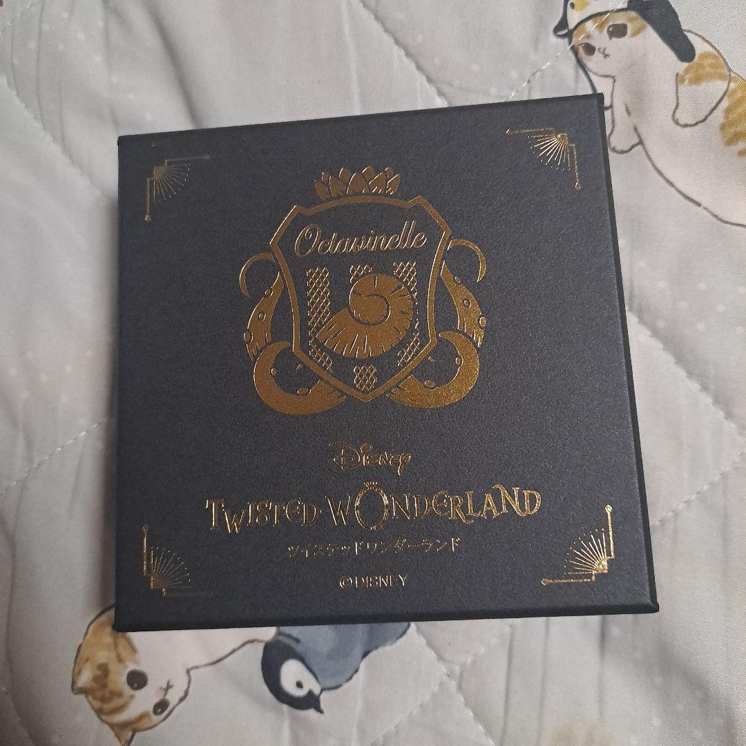 ツイステッドワンダーランド オクタヴィネル寮レプリカ腕章 - メルカリ