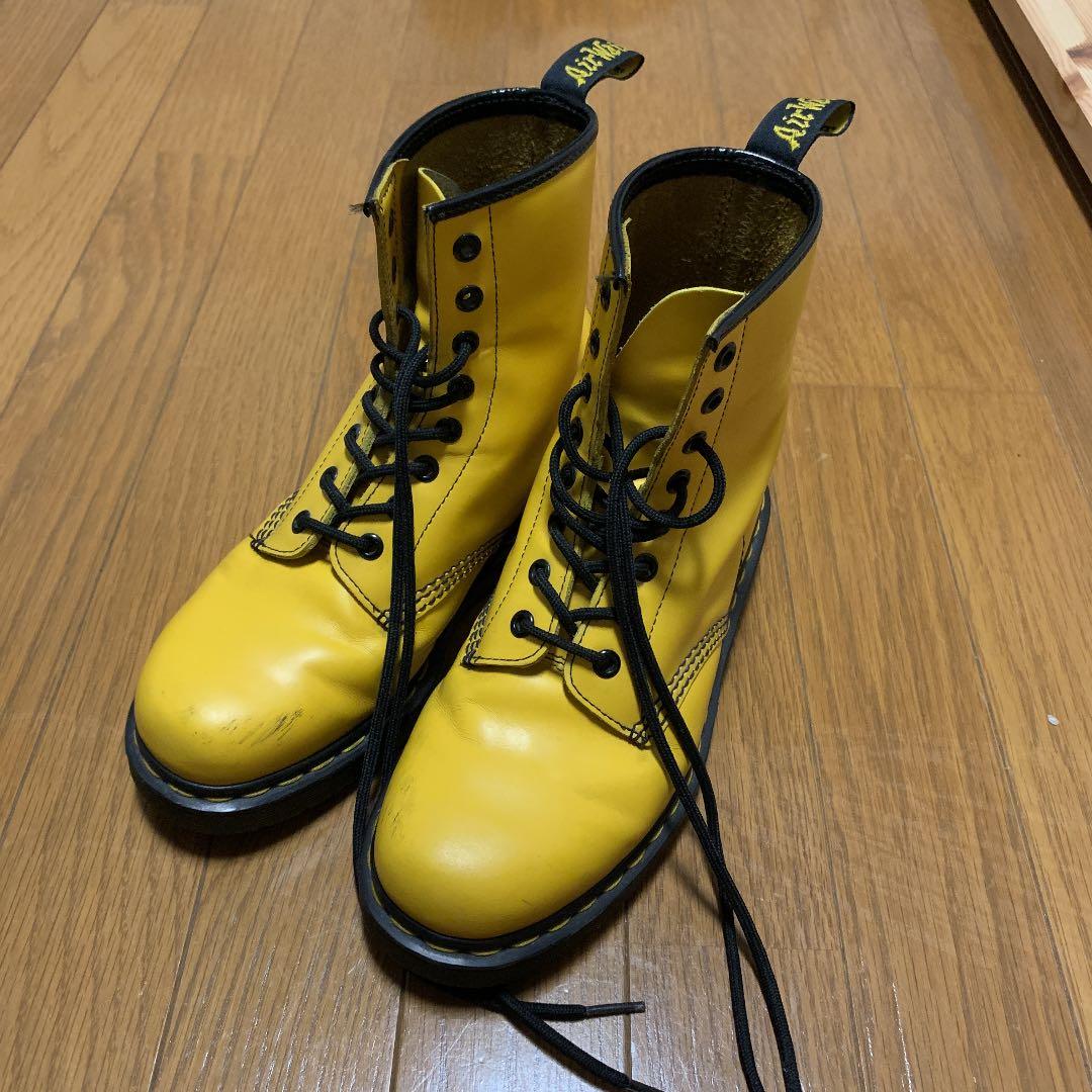 ドクターマーチン 8ホール ブーツ 黄色 イエロー - メルカリ
