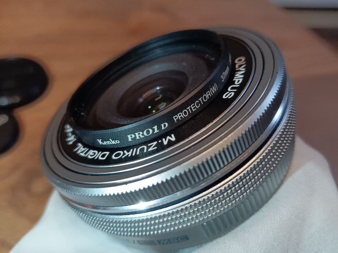 限界価格【レンズプロテクター付き】極美品 OLYMPUS 14-42mm EZ - メルカリ