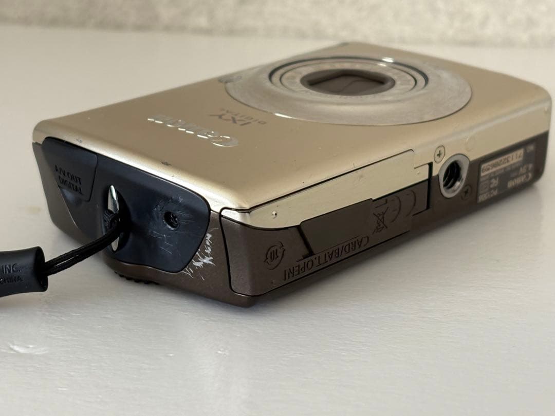 Canon IXY920IS ゴールド 動作品 充電器、SDカード4GB付き