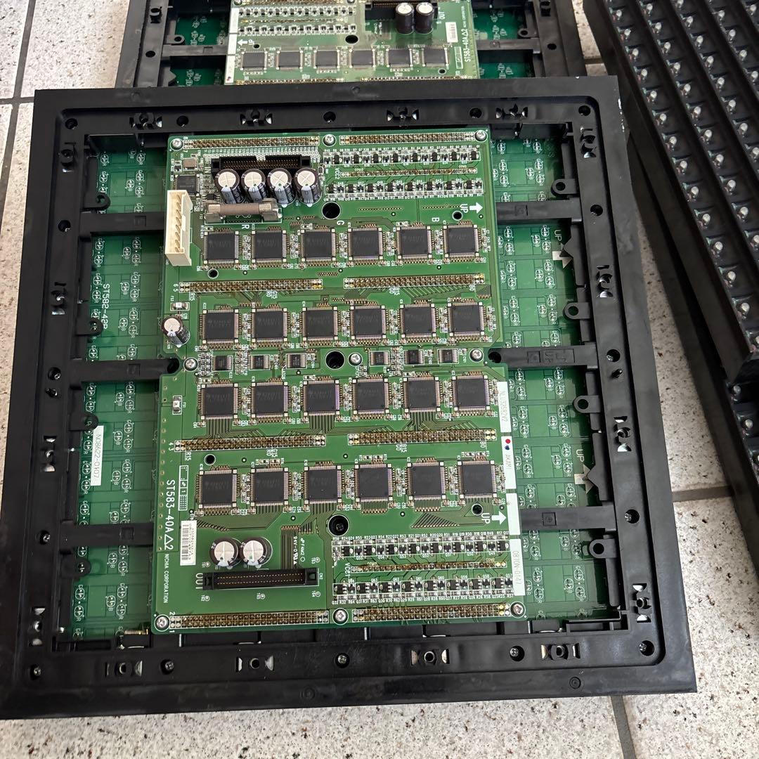 フルカラーLEDディスプレイモジュール 4枚セットバラ売り可 ジャンク品