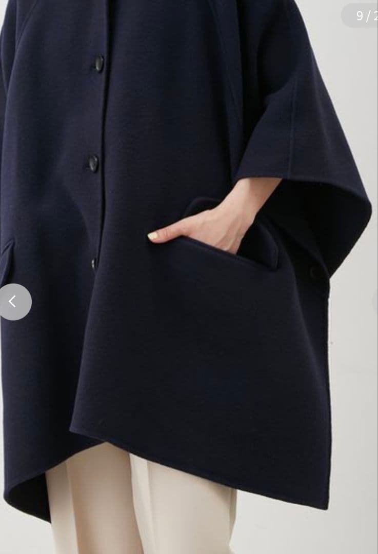 ミラオーエン】ネイビー フード付きポンチョ数時間使用のみ、値引き