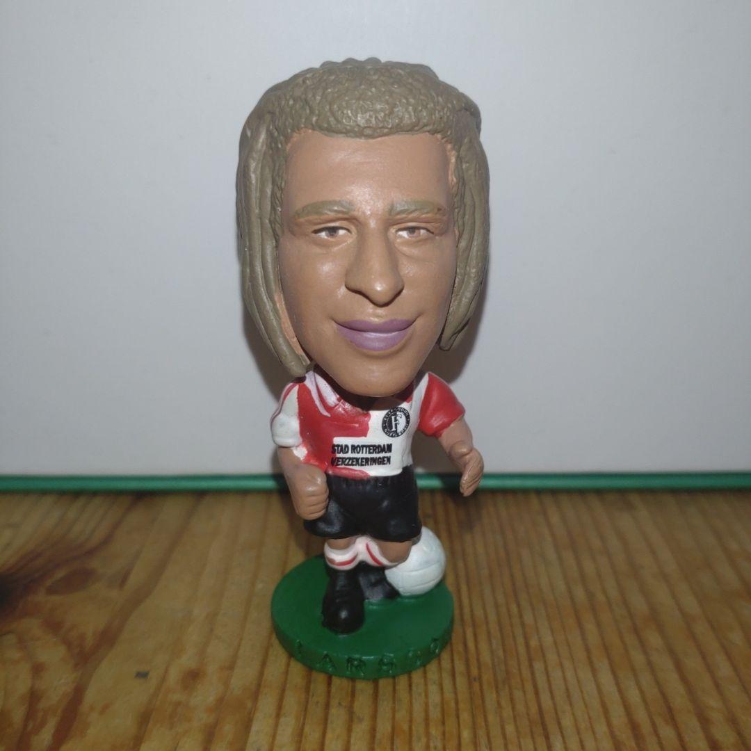 【貴重】ラーション フェイエノールト コリンシアン サッカーフィギュア コリンシアン リバプール4体セット フィギュア ＜ OKAフットボール