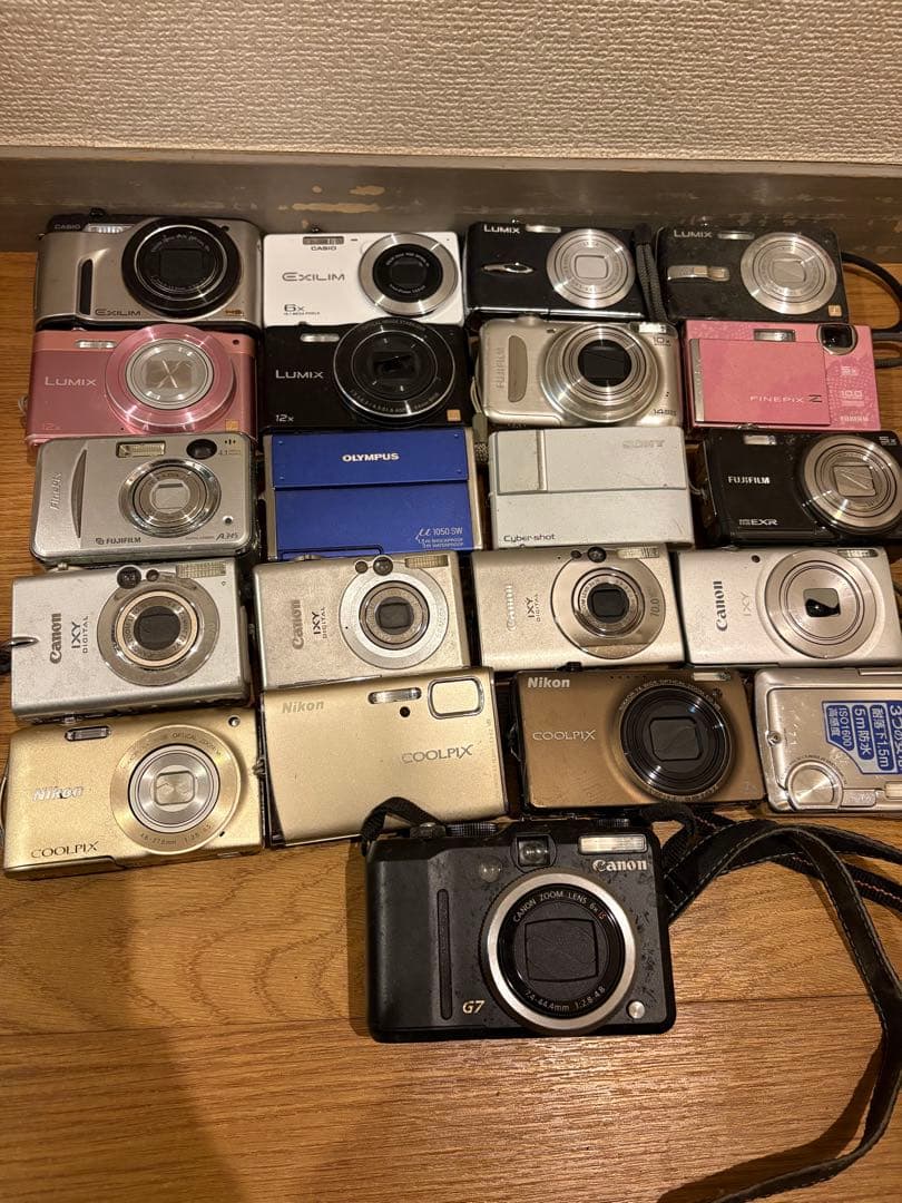 コンパクトデジタルカメラセット まとめ　21台 コンパクトデジタルカメラ 6台セット シルバー