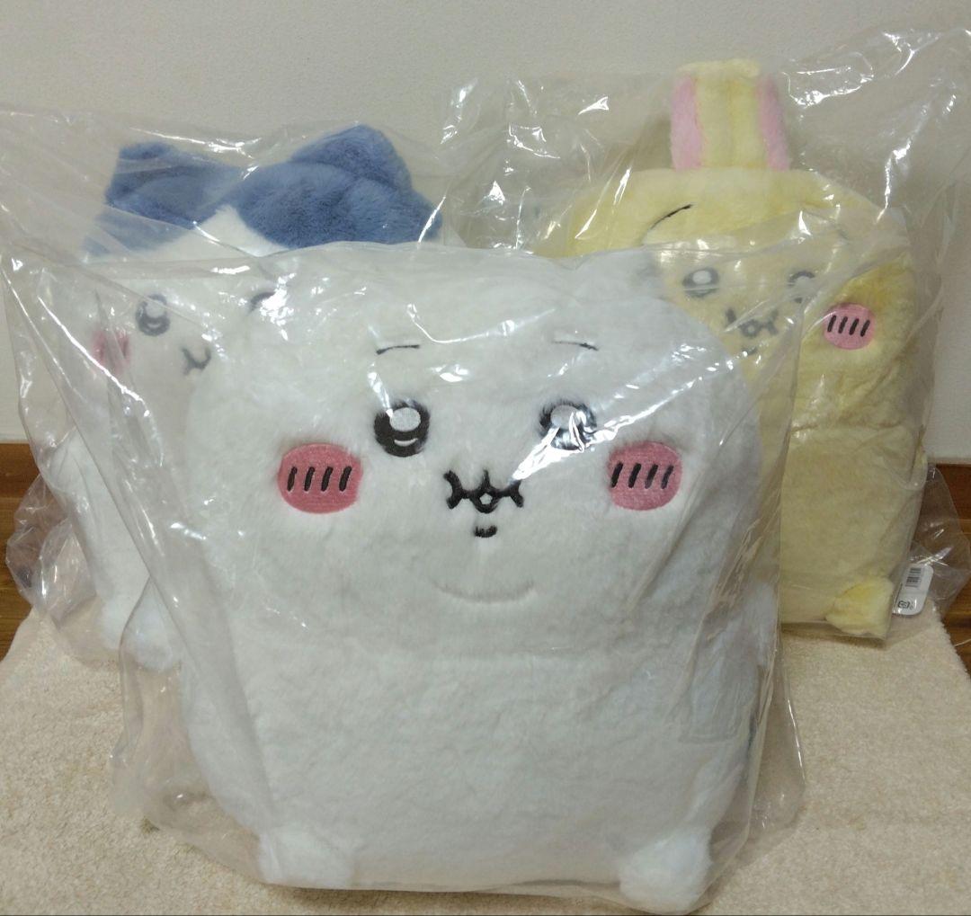 ちいかわ 重め！ぼっちゃり抱っこぬいぐるみハチワレ うさぎ 3点 🌱新商品🌱 『重め！ぼっちゃり抱っこぬいぐるみ（全3種）』 各3,960円