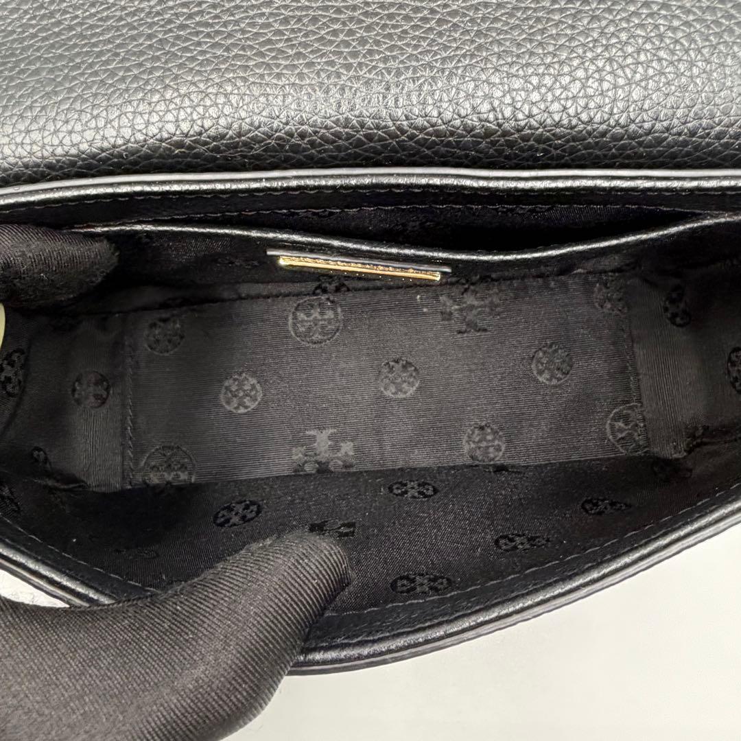 極美品 TORY BURCH ショルダーバッグ エンボスロゴ 自立可 黒 922