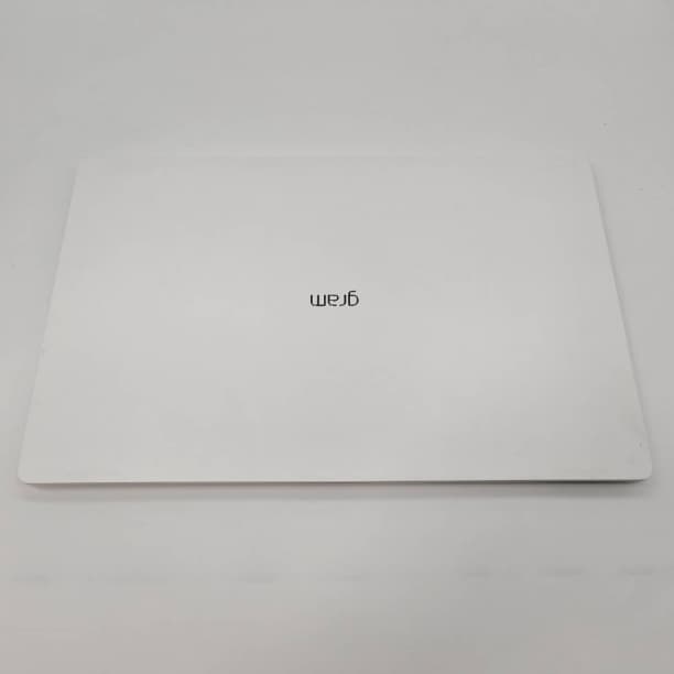 第8世代 i7 軽量 LG gram 15 16GB SSD512GB オフィス