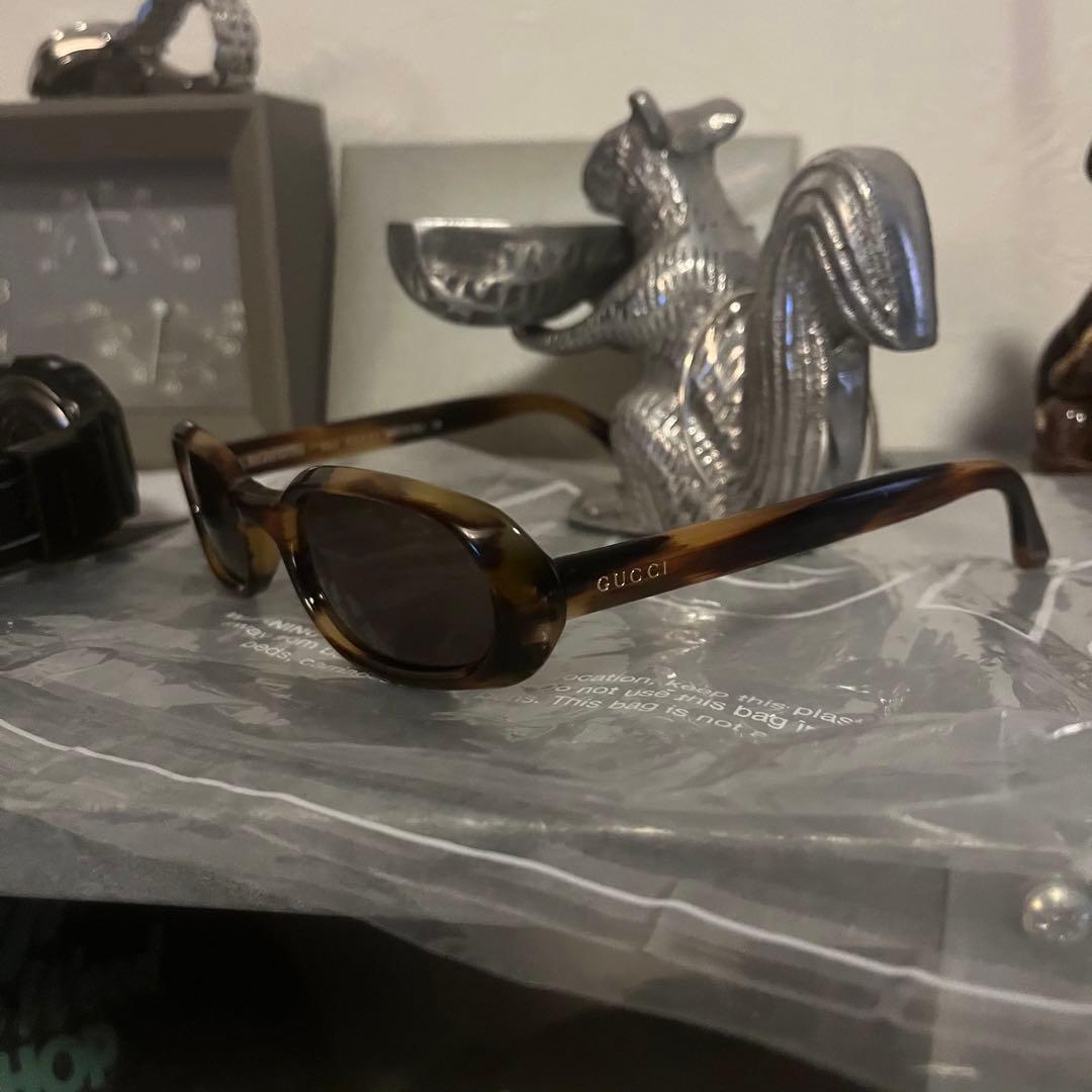 GUCCI ブラウン オーバル型 サングラス 上杉柊平 着用モデル - メルカリ