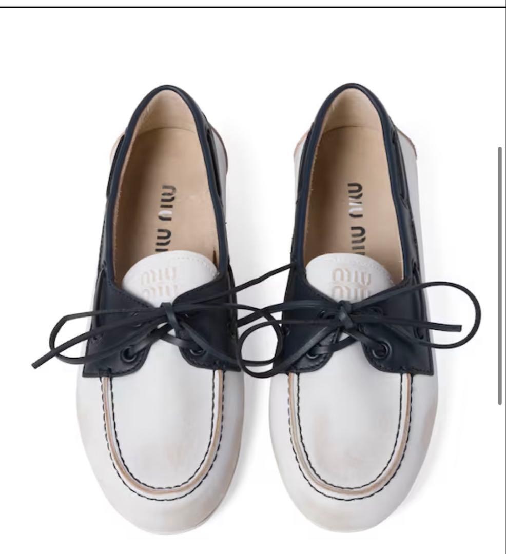 miumiu ブリーチドツートンレザーローファー Black Brushed Leather Loafers | Miu Miu