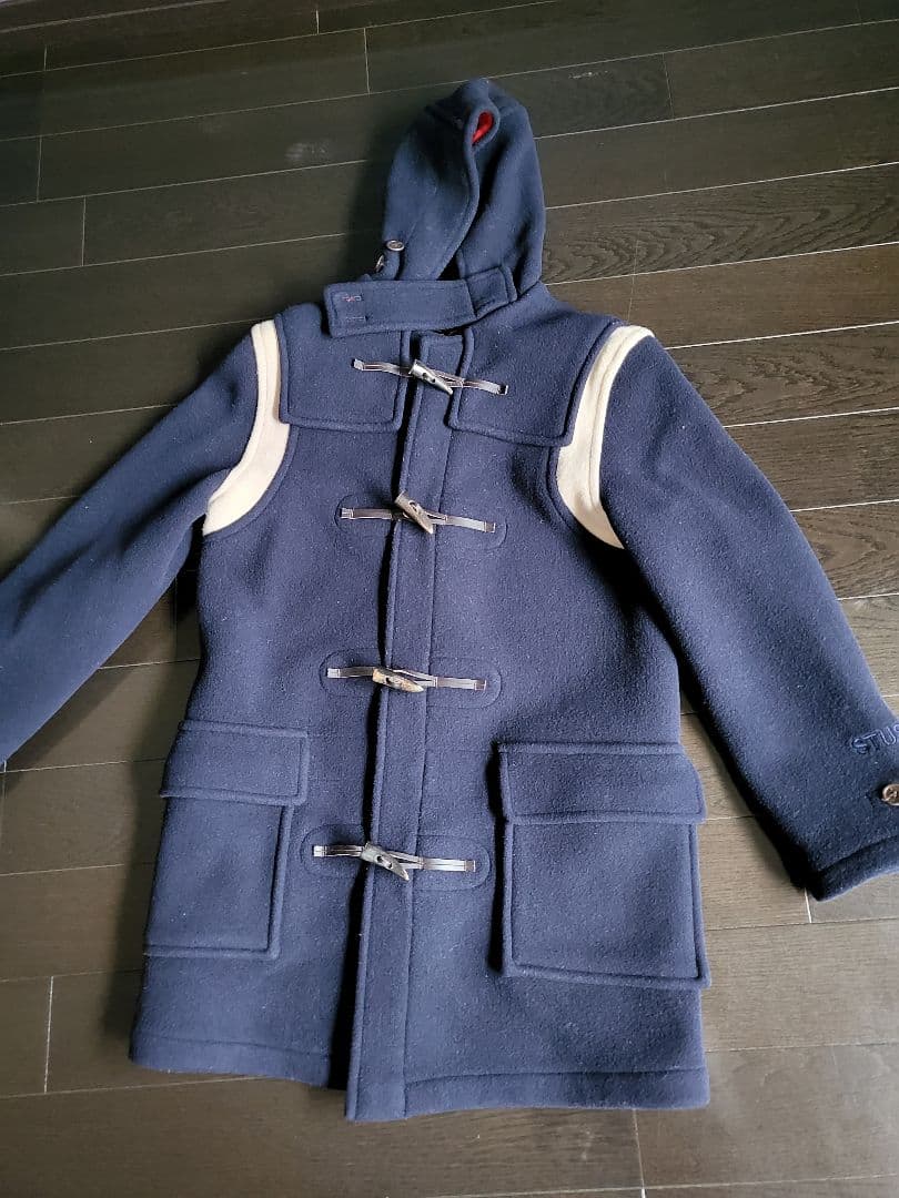 STUSSY × Gloverall ラインデザインダッフルコート - メルカリ