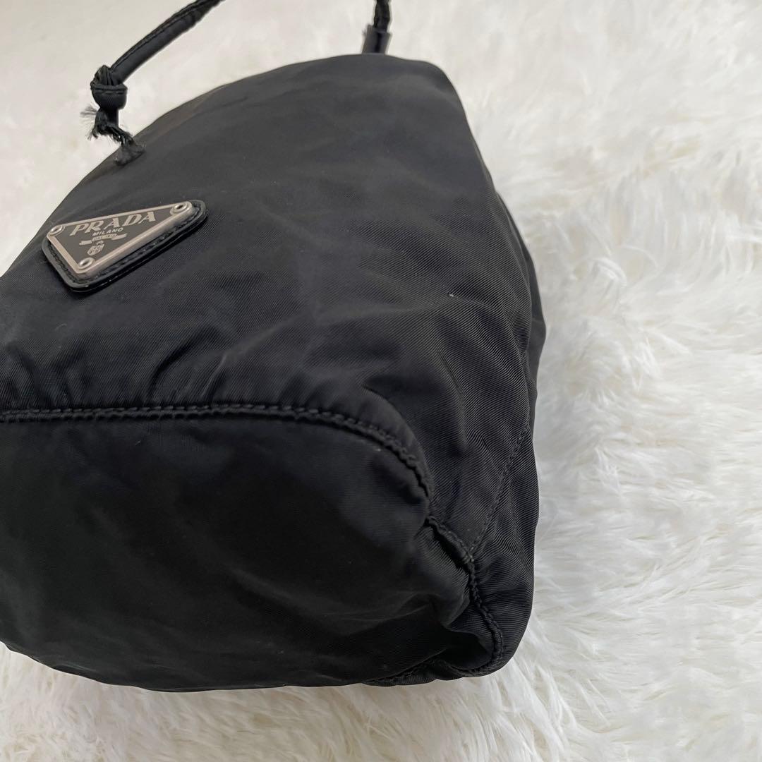 美品】PRADA プラダ アクセサリーポーチ ブラック ナイロン 巾着