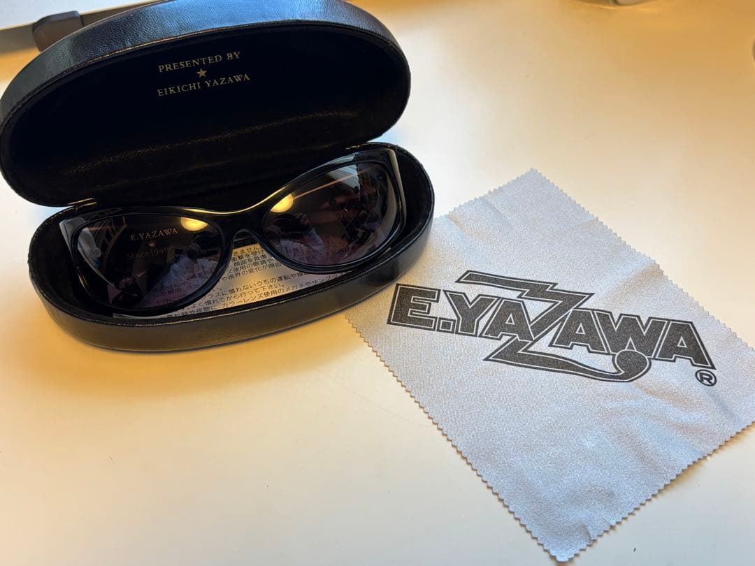 矢沢永吉/サングラス/グッズ/キャッツアイ/限定/ロゴ/箱付/YAZAWA/レア