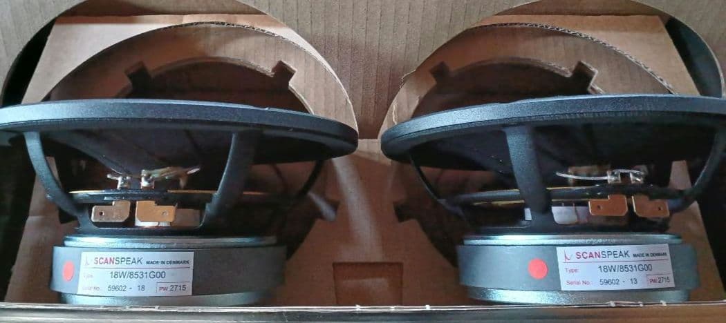SCAN -SPEAK 　18W/8531G00 　新品 2個セット　残り僅か。