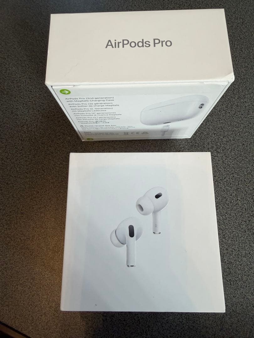 新品未使用未開封　AirPods Pro 本体 充電ケース付き　第二世代　1台分 Amazon.co.jp: 【整備済み品】 Apple AirPods Pro（第2世代