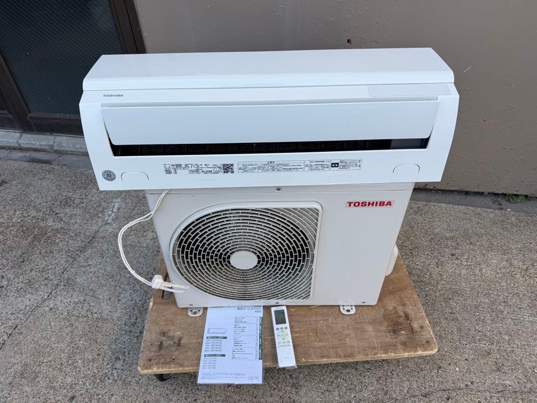 主に6畳　2022年　東芝　RAS-J221M TOSHIBA エアコン エアコン 2022年 J-Mシリーズ ホワイト RAS-J221M-W [おもに6畳用