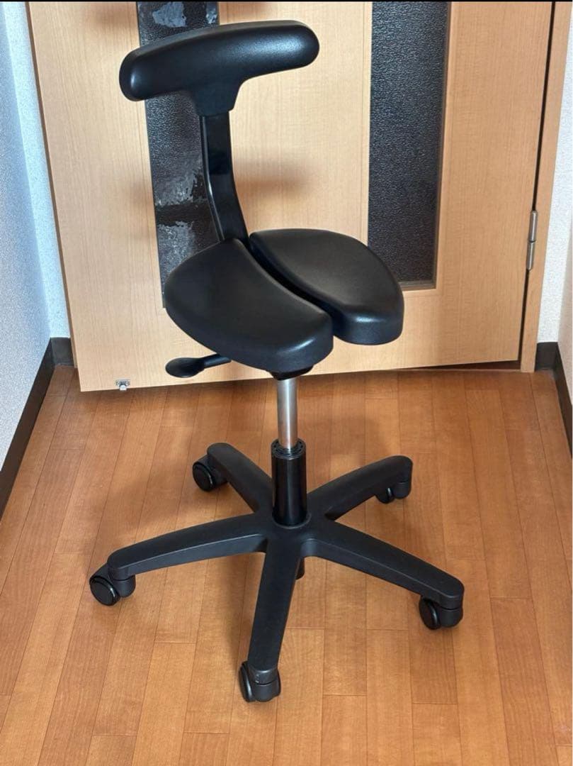 直接受け取り専用 ライセンスランプカプラー 2極 （MT090型防水カプラー）｜株式会社デイトナ