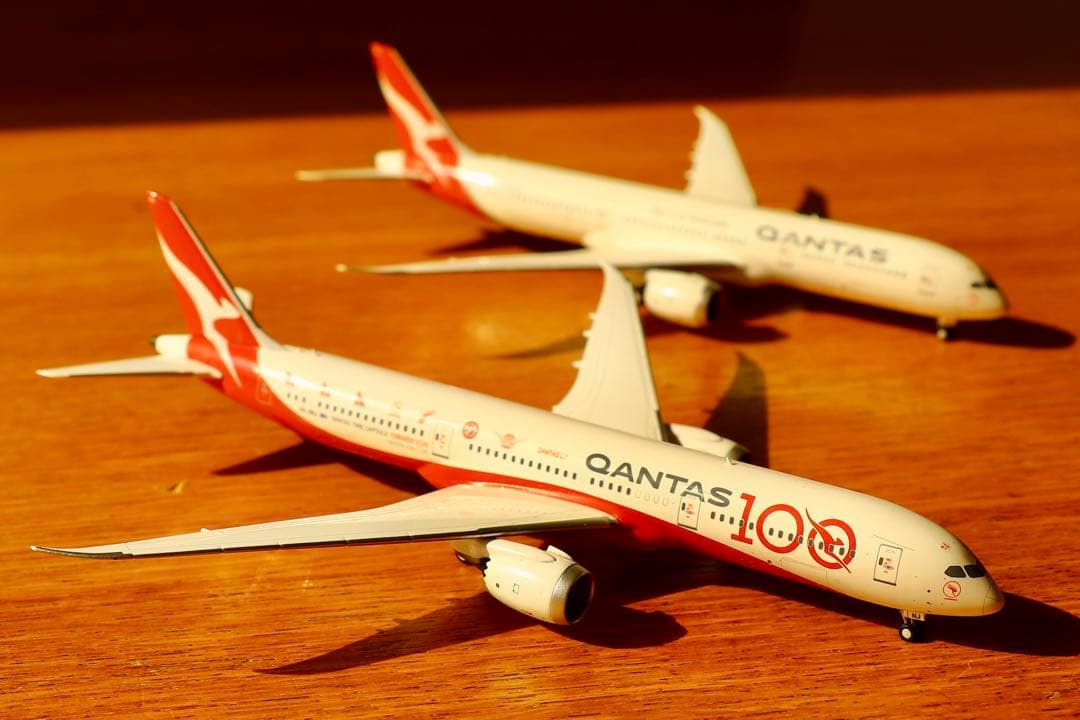 仲*介様 NG models カンタス航空 ボーイング787-9 100周年記念 - メルカリ