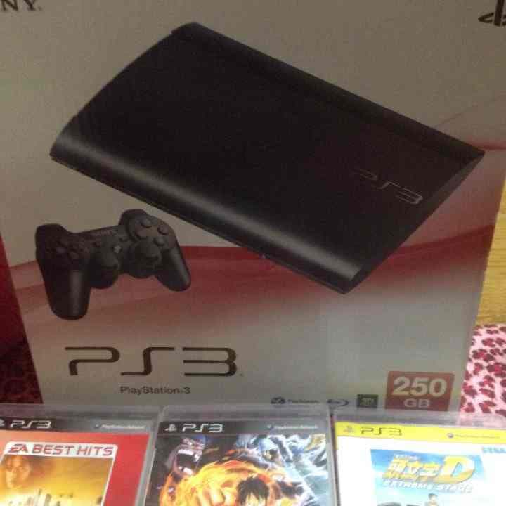 プレステ3と各ソフト8本です。 SONY（ソニー） PS3 CECHL00 80GB 本体 すぐ遊べるセット おまけソフト