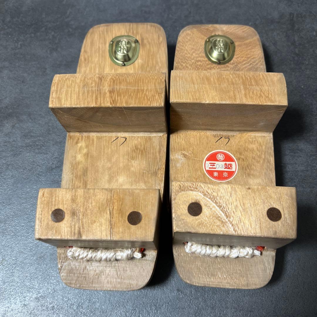 当時物 木製下駄 赤い鼻緒 伝統的スタイル 東京 三越 17 - メルカリ