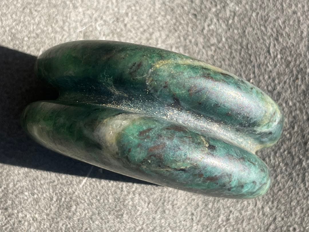 古墳時代前期 合わせ勾玉 翡翠 飛騨翡翠 碧玉 出土品。 - メルカリ