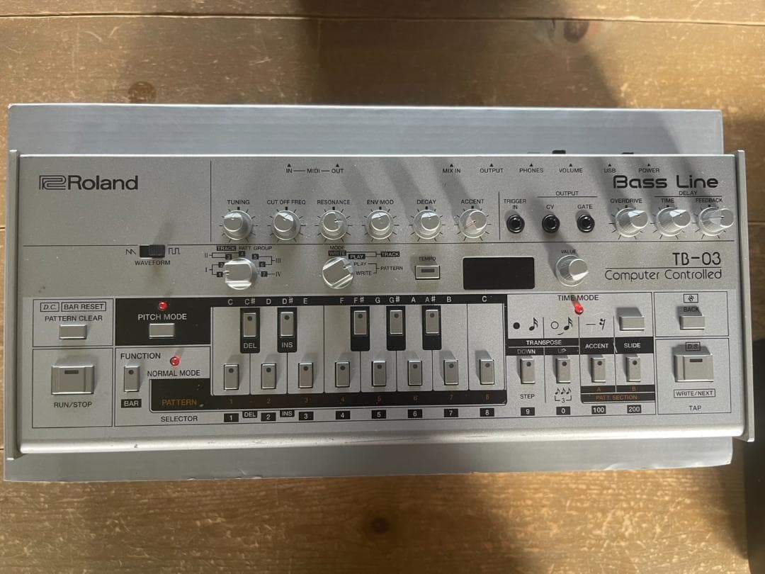 Roland TB-03 アナログシンセサイザー Roland | TB-03 | シンセサイザー ガジェット系シンセ | Five G music