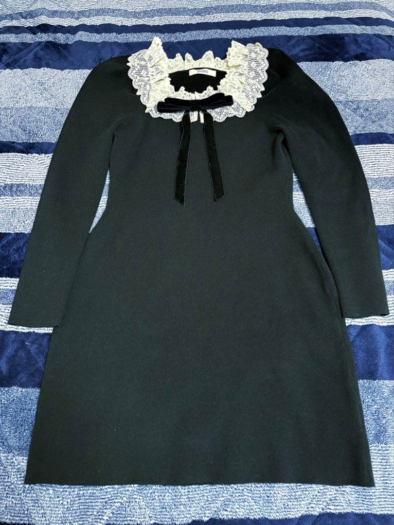 USAGI ONLINE限定】フリルネックニットワンピース - メルカリ