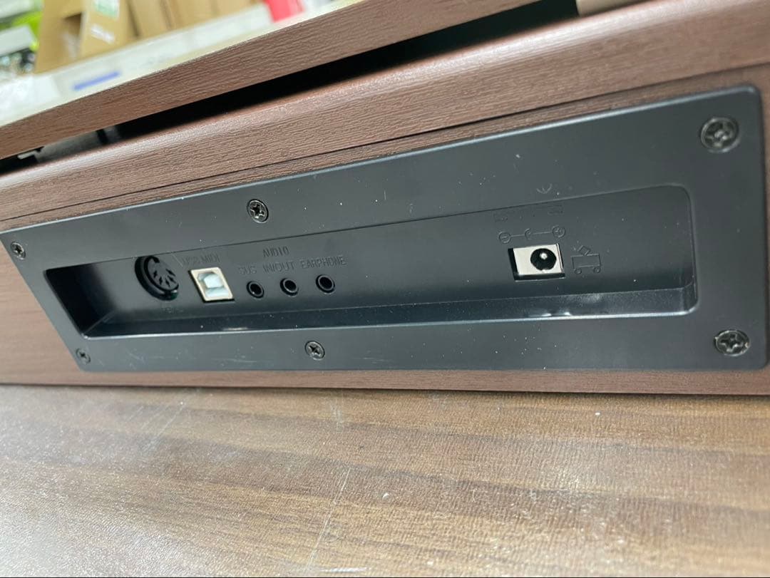 スタンド付き 電子ピアノ88鍵盤 給電タイプ 木目調ボディ マホガニー