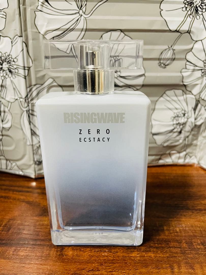 ほぼ未使用　RISINGWAVE ZERO ECSTACY 100ml FITS you. STORE | フィッツユーストア