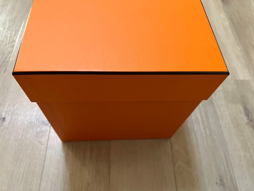 HERMES エルメス 箱 オレンジボックス ピコタンpm 18 - メルカリ