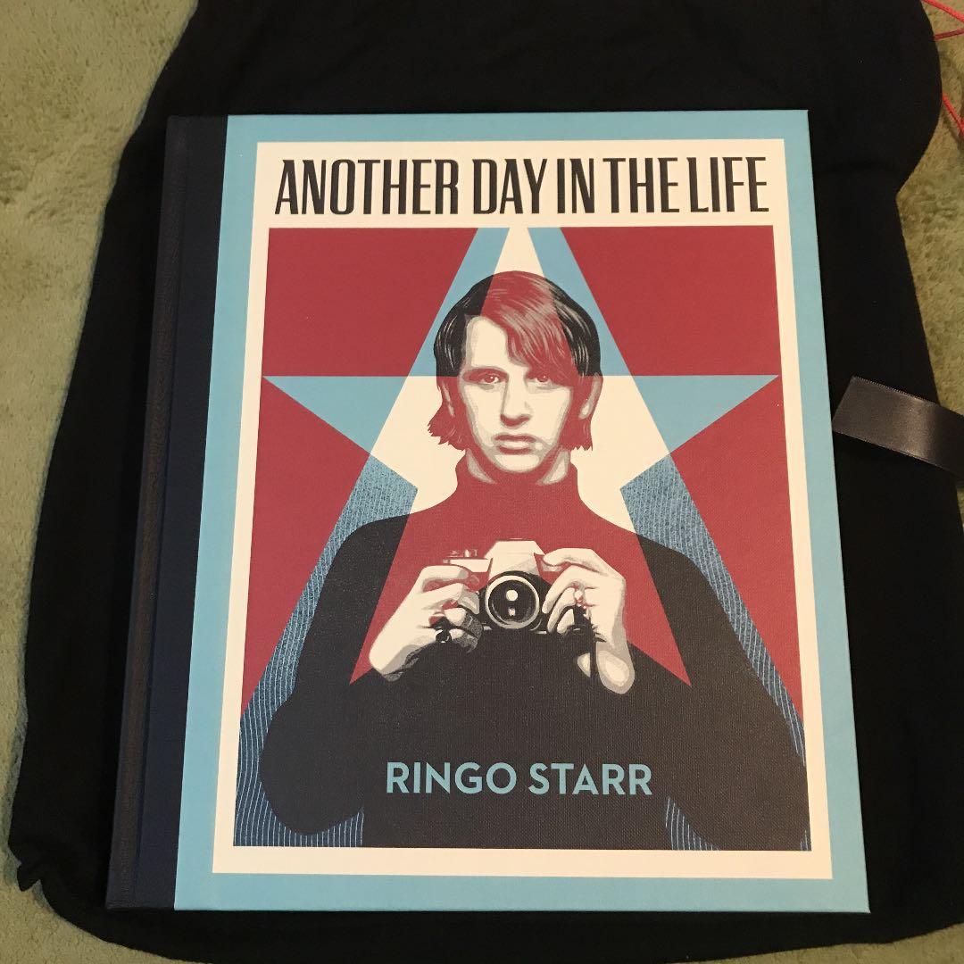 リンゴ・スター 直筆サイン入り豪華本 アナザー・デイ・イン・ザ・ライフ リンゴ・スター本人が、写真集『ANOTHER DAY IN THE LIFE』についての