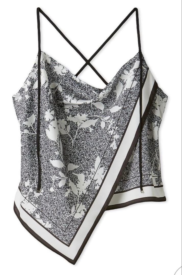 新品　タグ付き　フレイアイディー　スカーフプリントキャミソール FRAY I.D - 定価以下✨️ FRAYI.D フレイアイディー スカーフプリント