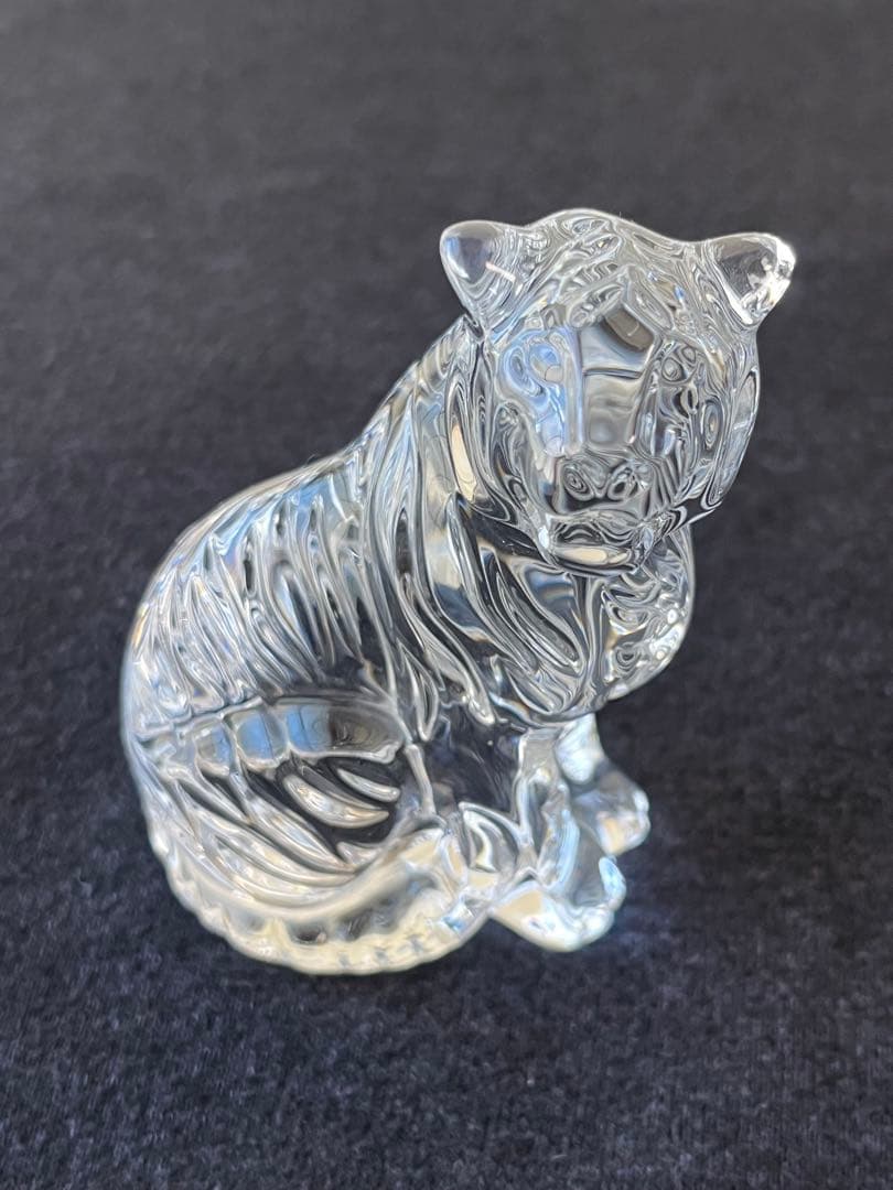 【美品】バカラ　baccarat 干支　虎　置物　ガラス　クリスタル バカラ（Baccarat） クリスタルフィギュア ゾディアック 2022年 令和4
