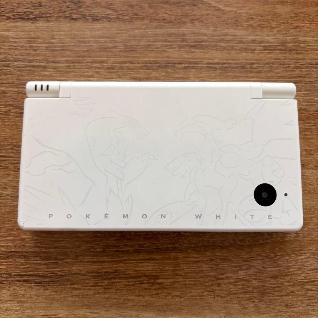 希少】DSi ポケットモンスター ホワイト レシラム・ゼクロム