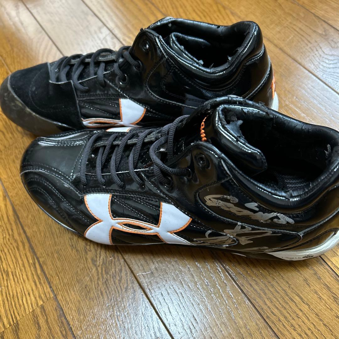 直筆入りサイン入り読売巨人軍澤村投手 実使用スパイク HATTRICK（ハットトリック）-選手の想いをファンへ届ける公式