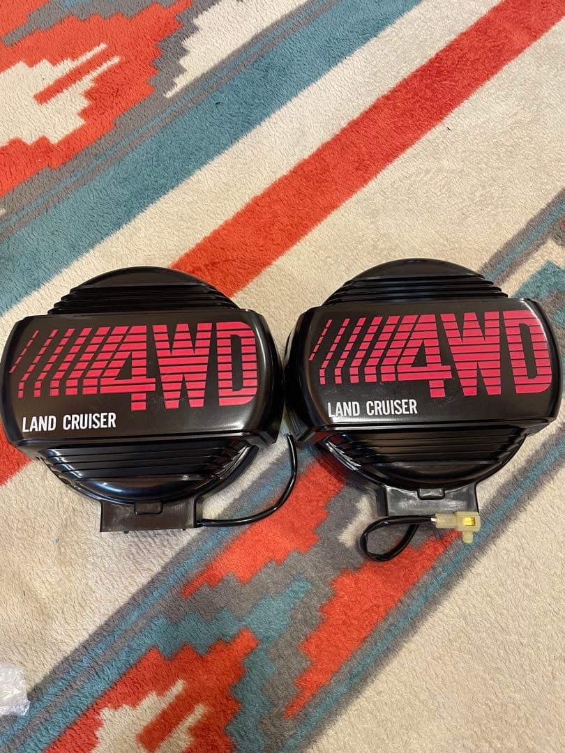 ブ*ン様 ランドクルーザー　ランクル60、70用　　　　フォグランプ 純正品 ランドクルーザー ランクル70、60用 フォグランプ 純正品 - メルカリ