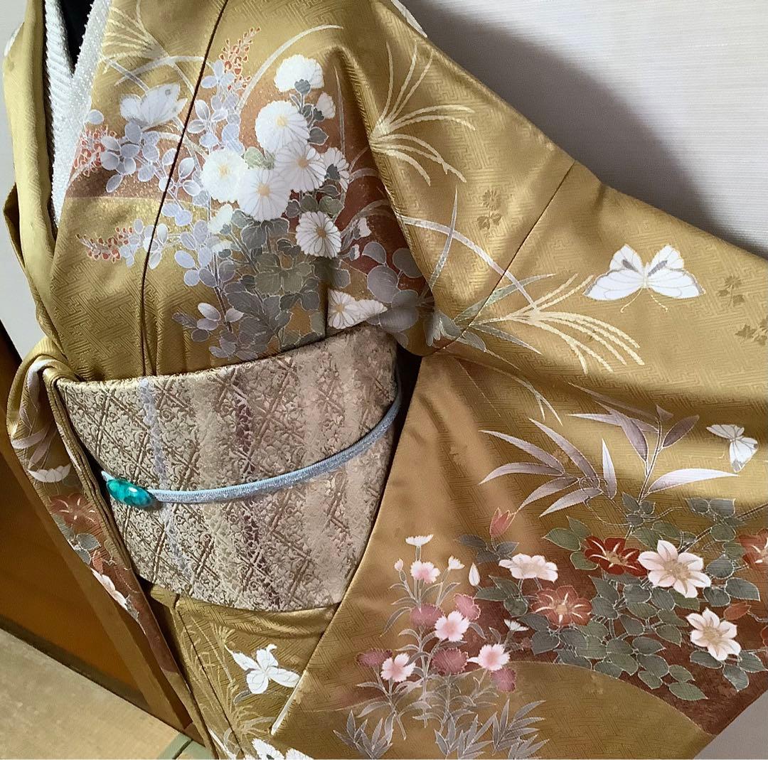 新品正絹訪問着 駒刺繍 花蝶文 金彩 ⑩( 黒留袖、紬、袋帯なども出品