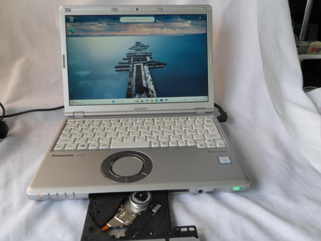 快速 LET'S NOTE SZ6 i5(7th) SSD MEM8GB s-l400.jpg