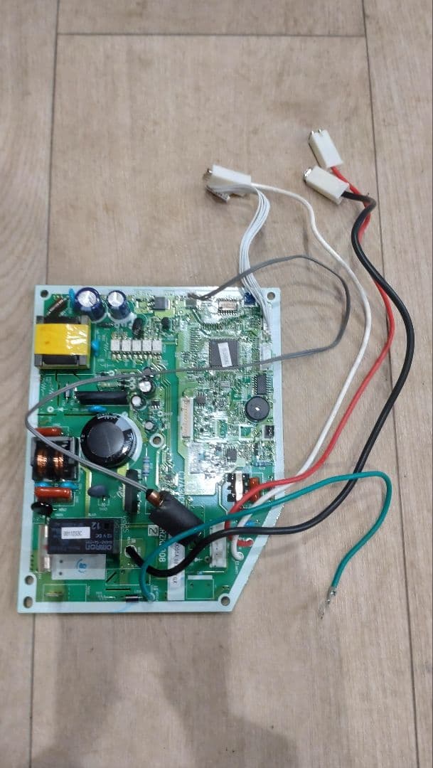 日立ルームエアコン室内機基板 RAS-LJ25X - メルカリ