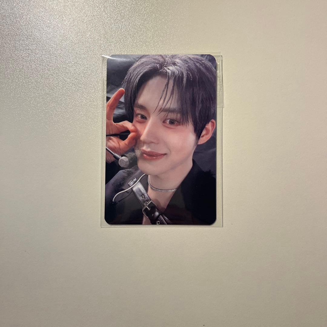 ZB1 キムジウン タレントカード RE-FLOW plus chat特典 - メルカリ