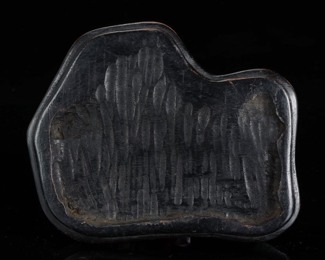 は*よ様 根尾川 菊花石 白菊 紋石 台座 共箱付 1.2kg 鑑賞石 原石 盆