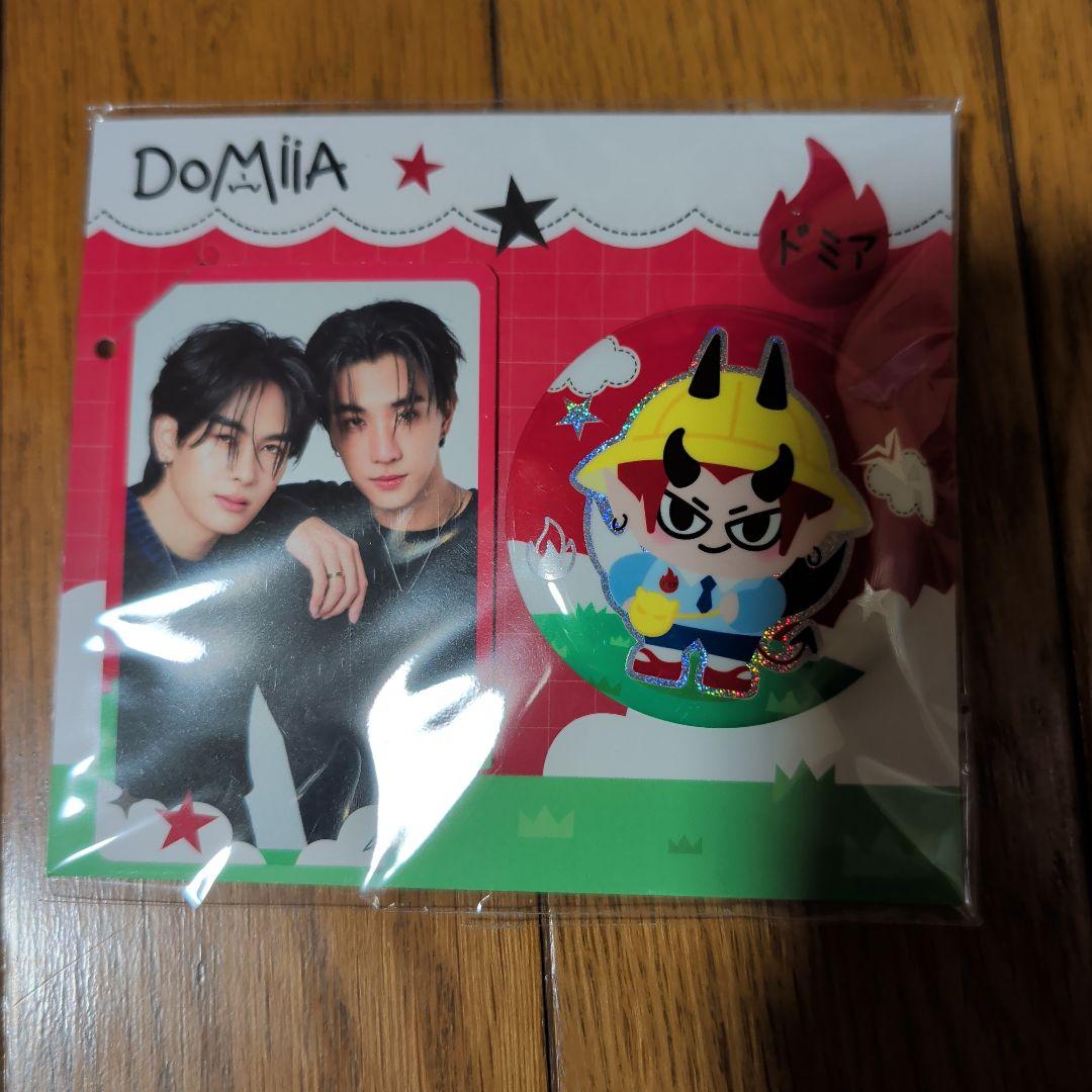 gmmtv perthsanta Domiia 巾着 ぬいぐるみ 缶バッジ - メルカリ